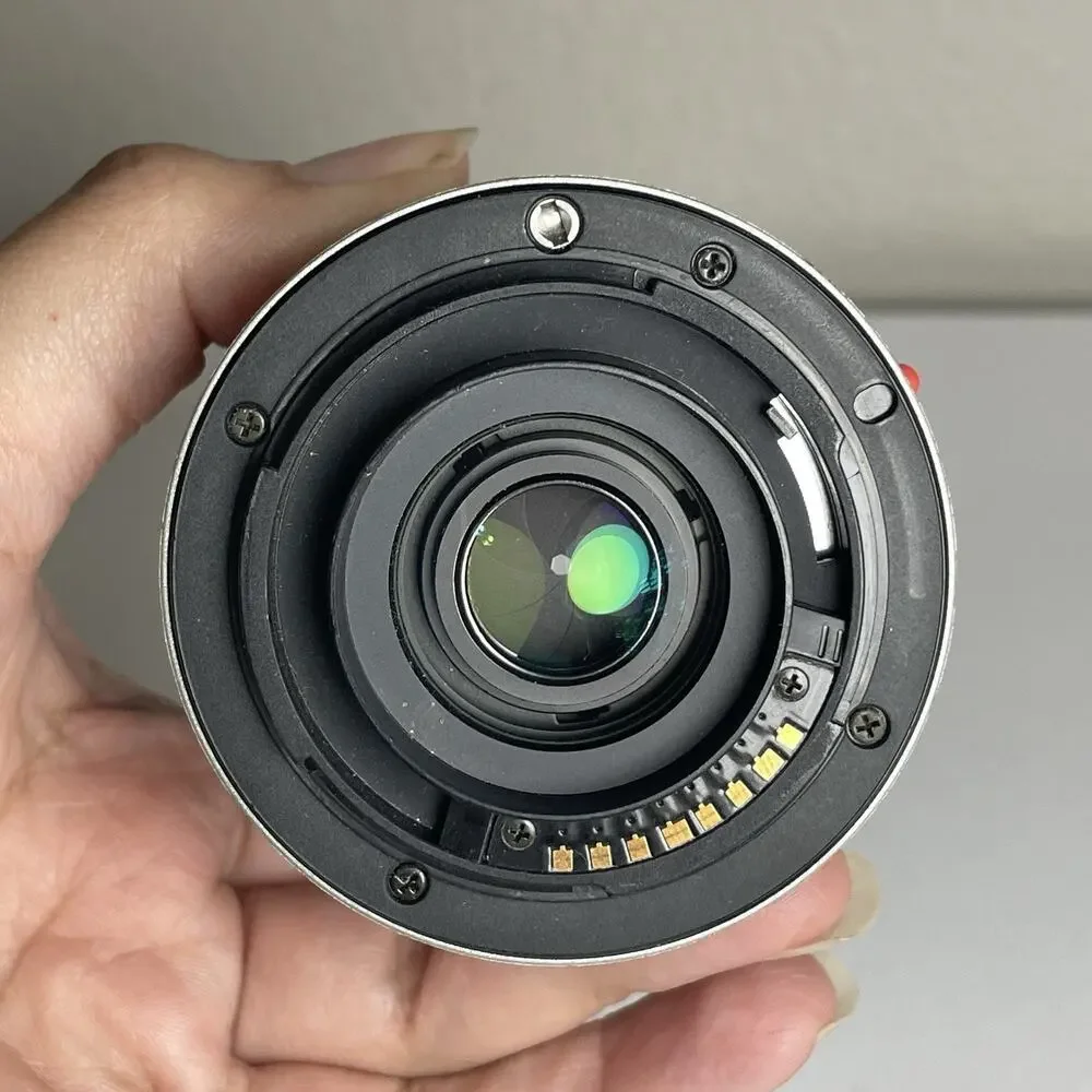 Minolta AF 28-80mm f/3.5-5.6 Macro Zoom Lens